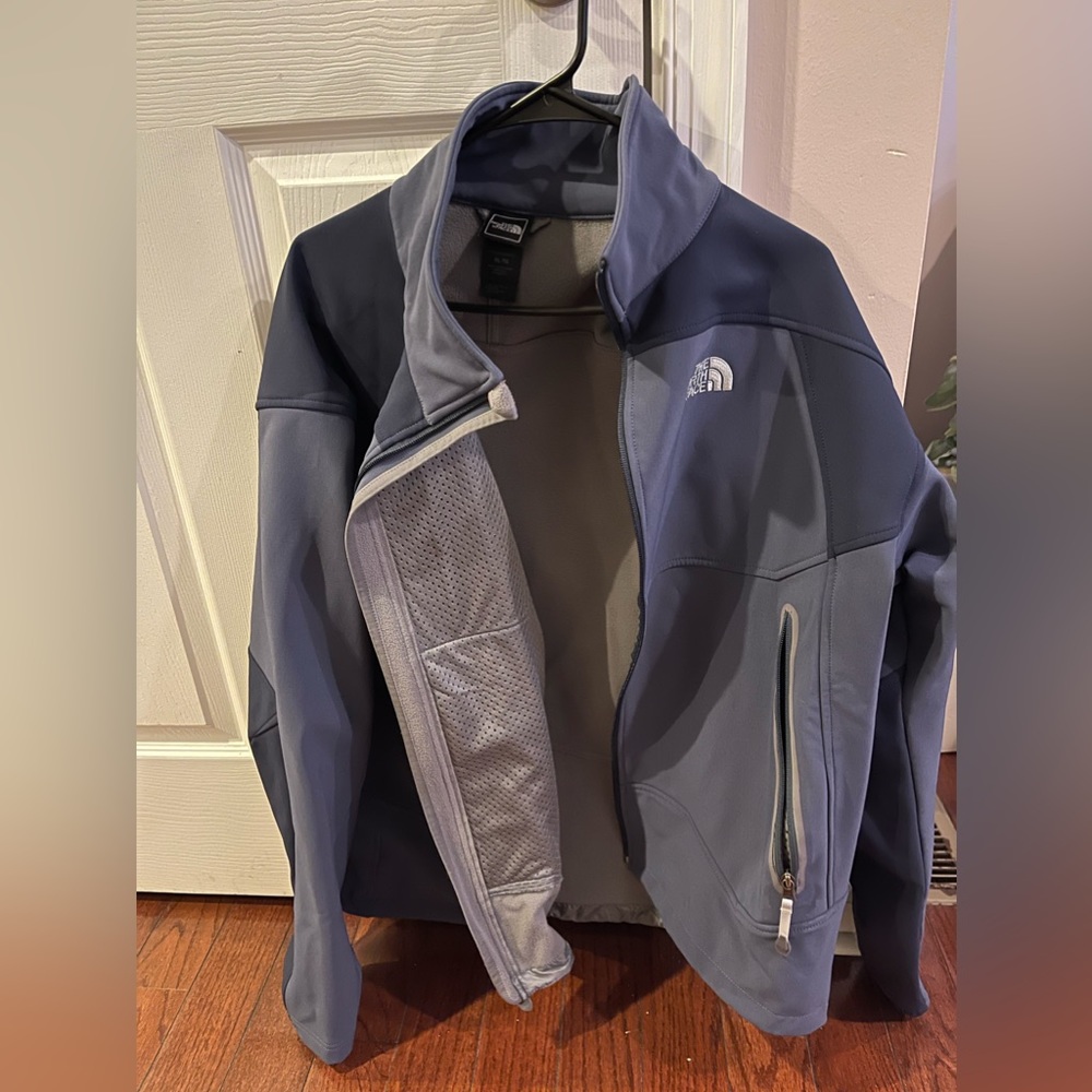 Men’s North Face Jacket